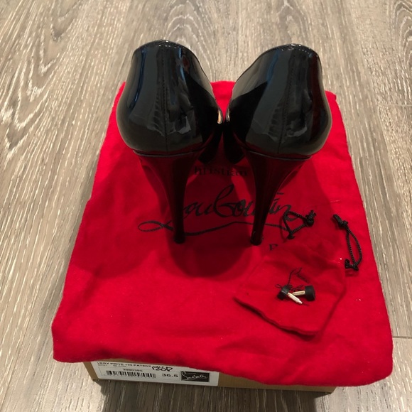 Christian Louboutin Very Prive Black Patent 6.5 - Picture 3 of 8